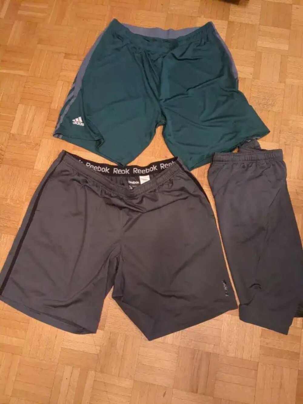 Men's Reebok Playdry Deep Gray Athletic Shorts - Size XL